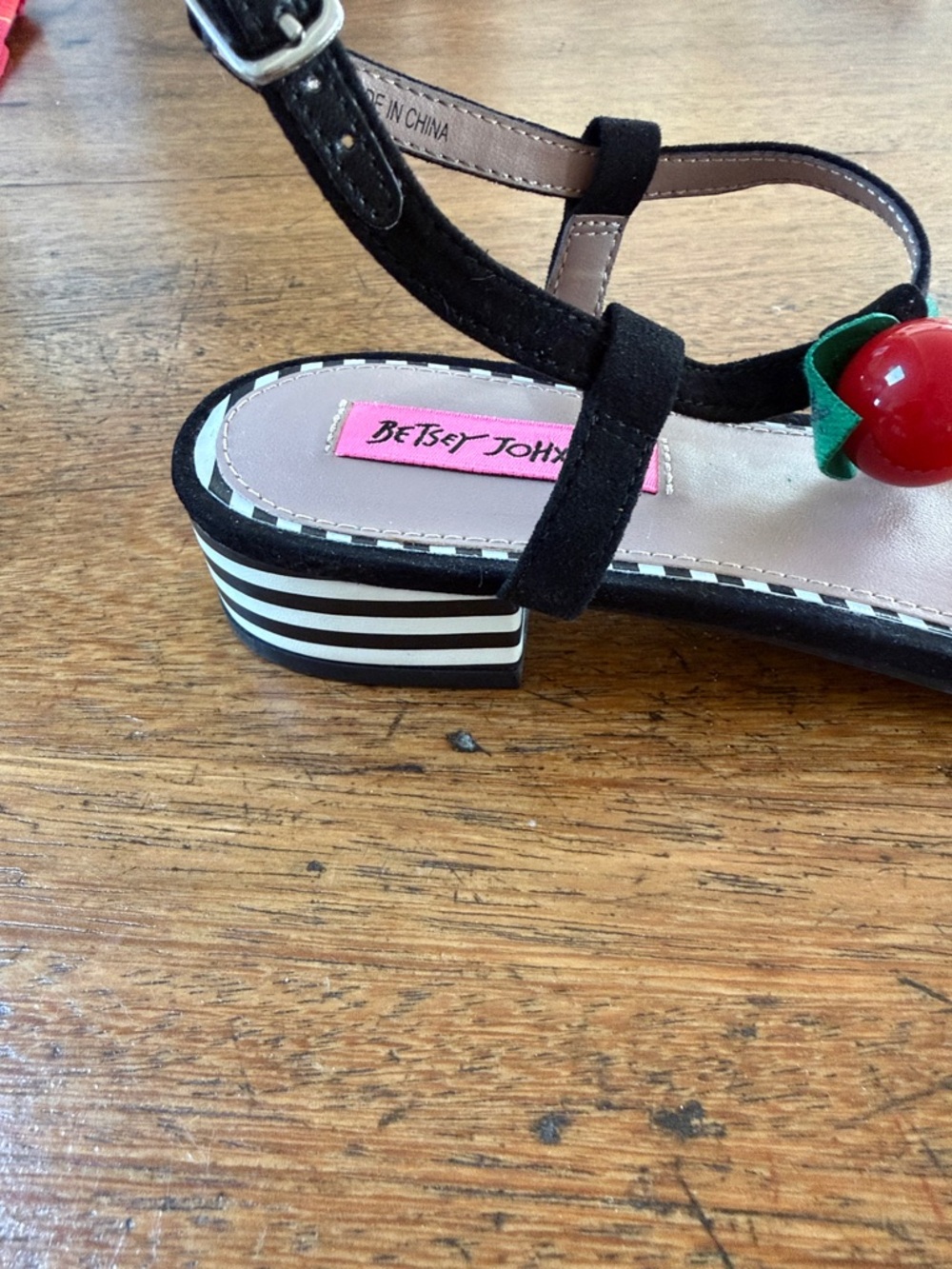 Betsey Johnson sandals - Picture 5 of 5